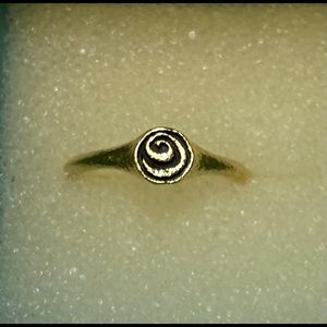 18kyg Spiral Ring by Rona Fisher